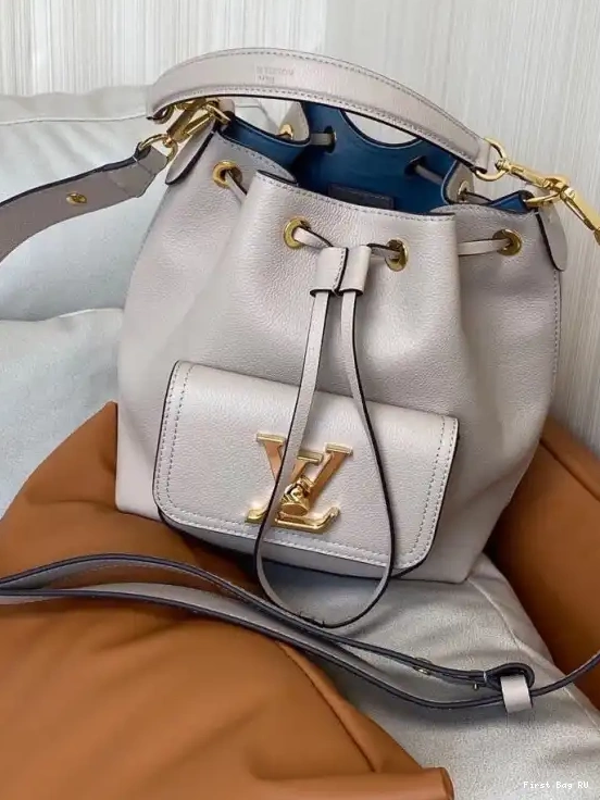Firstbag LOUIS BUCKET VUITTON LOCKME 0531